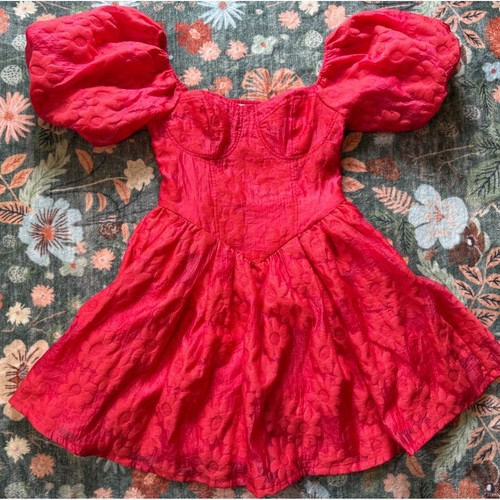 Aeom red floral jacquard puff - floral,