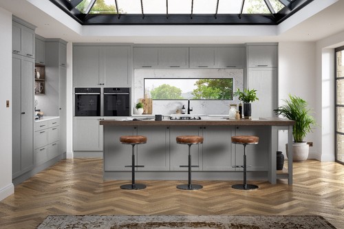 Light grey shaker kitchen - light,