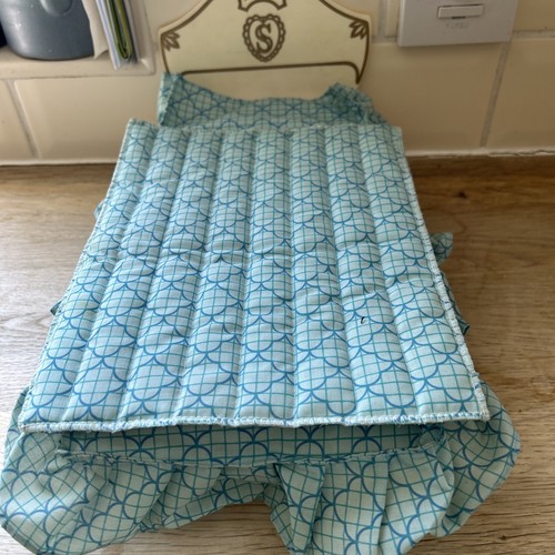 Sindy bed with - bed, chair