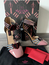 VALENTINO GARAVANI BROKEN