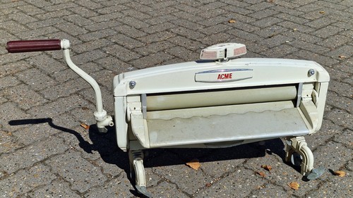 Acme vintage mangle wringer - acme,
