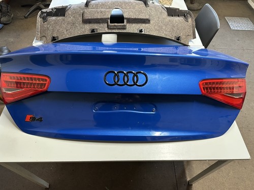 Audi 4 door saloon - ,