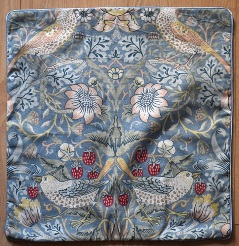 William morris strawberry - william,