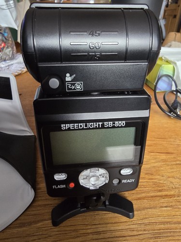 Nikon 800 speedlight - nikon,