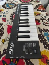 Akai LPK25 Air Midi Keyboard
