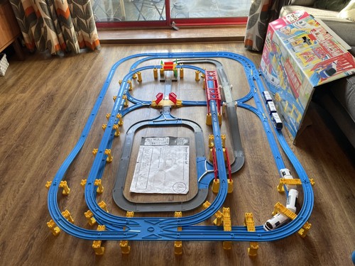 Tomy tomica world road rail - tomy,