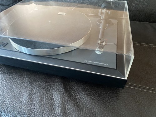 Linn axis turntable with - axis,