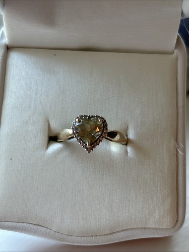 Heart zultanite colour change - colour,