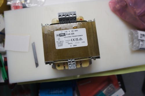 Pro 500va output chassis - 500va, 1