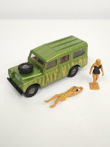 Vintage lwb land rover - land, +