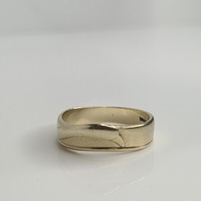 Ola Gorie 9ct Yellow Gold Ring