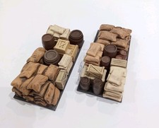 O Gauge Sack And Crate Mixed