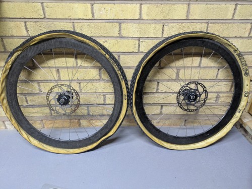 Mtb carbon fibre wheel set - carbon,