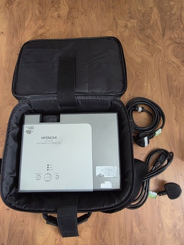 Hitachi x345 multimedia lcd - hitachi,