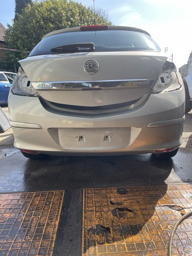 Vauxhall astra bumper rear - h,