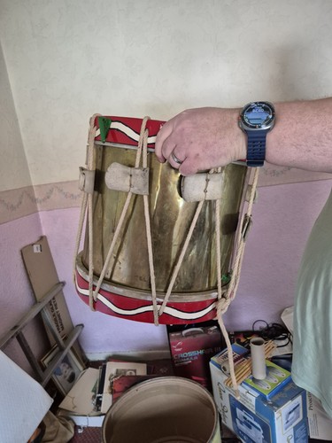 Vintage military drum - drum, painted