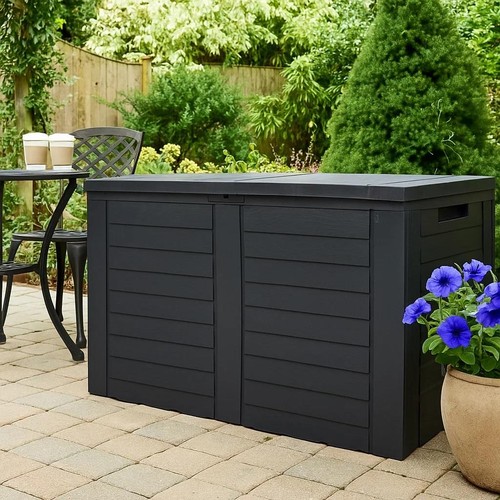 Small outdoor parcel - small,