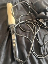 BaByliss curling wand,