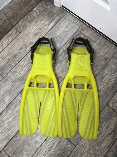 Scubapro twin jet fins with - scubapro,