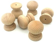 WOODEN KNOBS 35mm solid beech