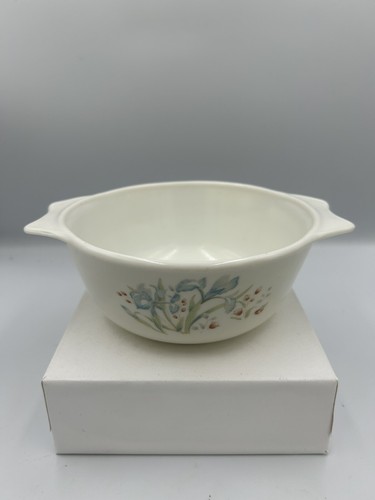 Vintage pyrex casserole - pyrex, dishes