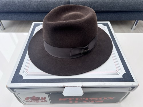 Indiana jones signature 100 - jones, 100%