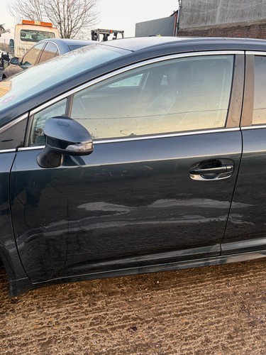 2016 toyota avensis front left - avensis,