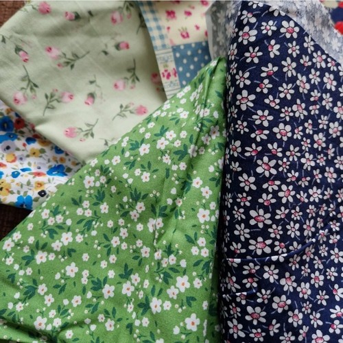 Floral 100 cotton fabric off - fabric,