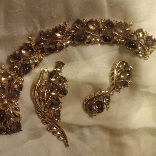 Vintage crown trifari jewelry - vintage,