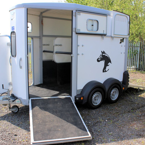 Horses head horsebox - horses, pony