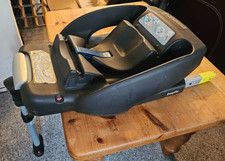 Maxi Cosi Easy Fix Isofix Car