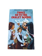 Elinor M.Brent-Dyer Three Go