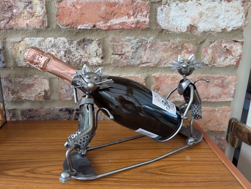 Metal cat wine bottle holder - metal,