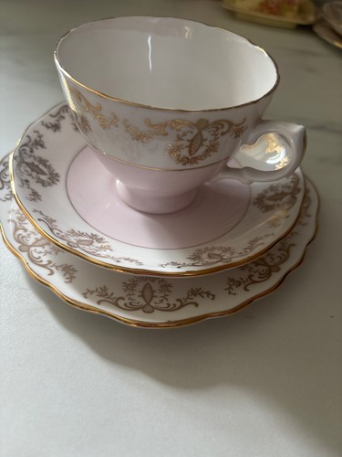 Vintage royal vale bone china - bone,