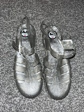 Size 4 Silver Glittery Jelly