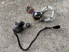 Ducati 916  lock set fuel cap