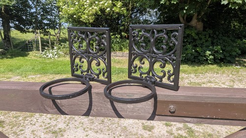 Cast iron plant pot holder - iron, holder's
