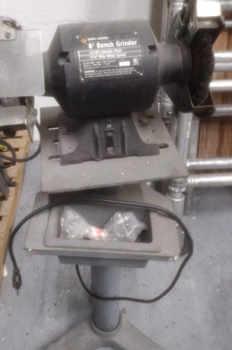Black decker bench - 6",
