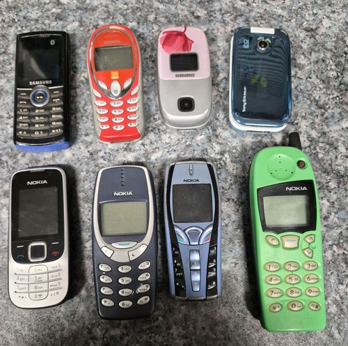 Vintage mobile phone bundle - vintage,