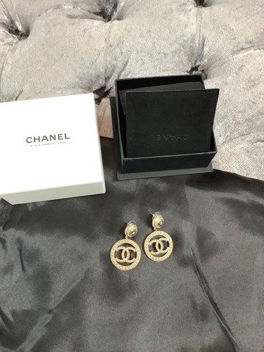 Chanel pearl drop pierced - chanel,