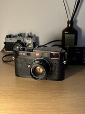 Leica M9 Black paint Body only