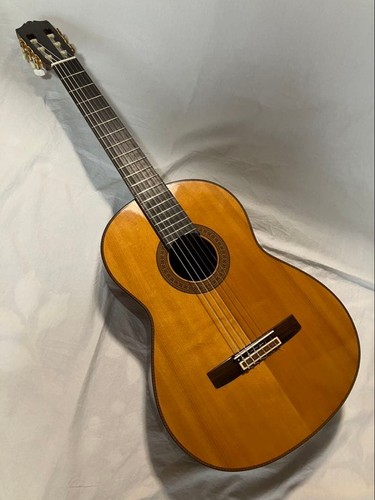 Yamaha classical guitar - yamaha, cg