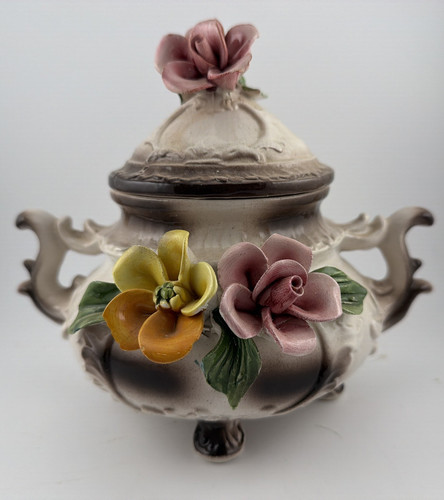 Capodimonte tea pot with - capodimonte,