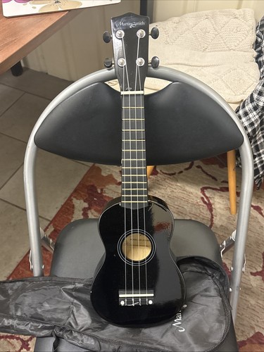 Cute ukelele martin smith - martin,