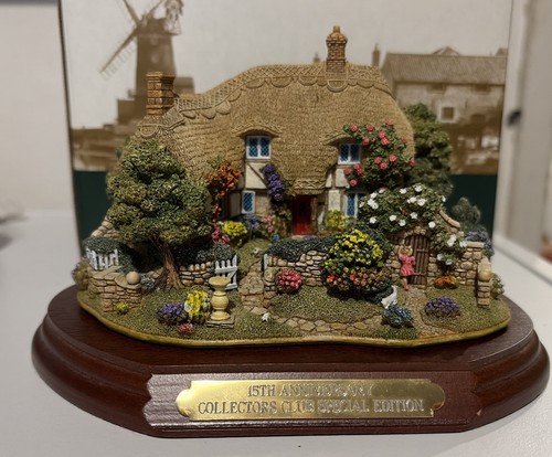 Lilliput lane the enchanted - lilliput,