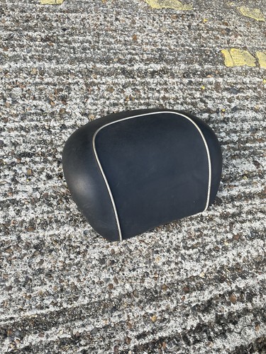 Vespa gts top case - top, back