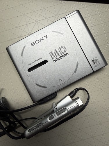 Sony e25 portable - sony, disc