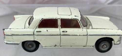 Dinky toys france 553 peuegot - dinky,