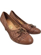 Hush Puppies Leather Cut-Out
