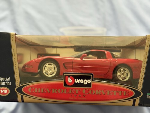 Burago chevrolet corvette 18 - burago,